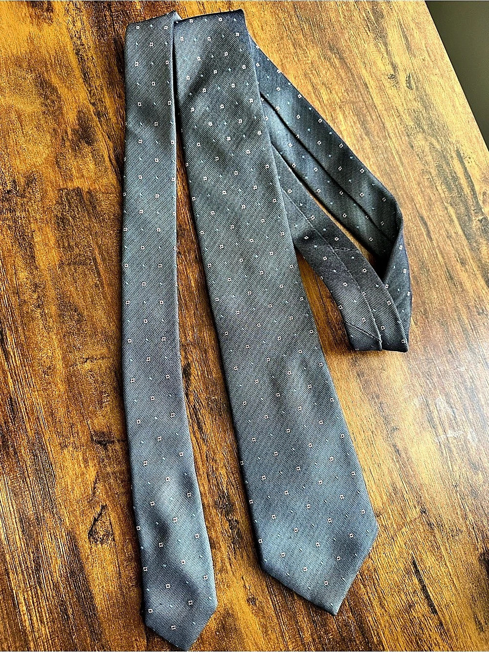 BOSS Men's Polka Dot Tie Set in Gray & Black Like New
